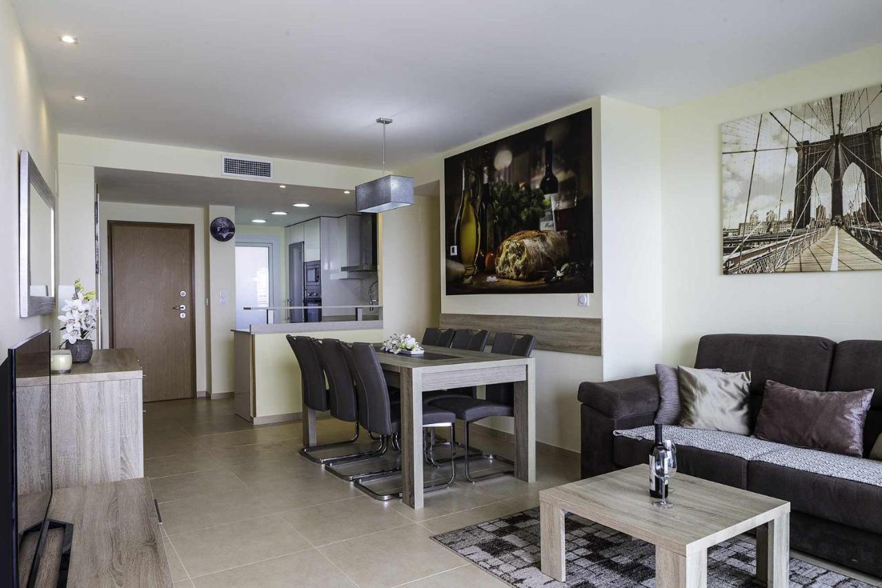 Apartamento Sea Senses Victoria Frente Al Mar 托雷维耶哈 外观 照片
